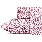 Betsey Johnson Lightweight Bedding Resistant Review: Pros & Cons